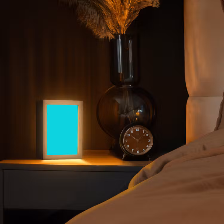 Vivid - Aquamarine - Turkoois Light Box met kabel (Tafellamp) klein 925 -sfeer1
