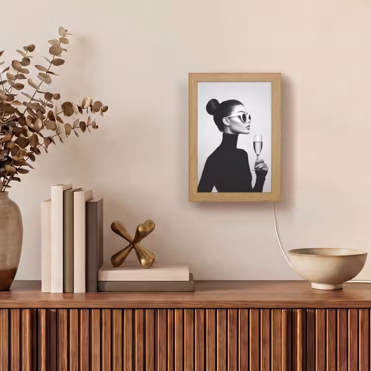 Vrouw - Champagne - Modern Light Box met kabel (Tafellamp) klein -sfeer2