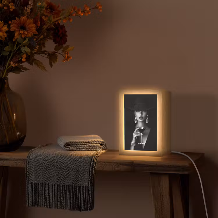 Vrouw - Cocktail - Chic Light Box met kabel (Tafellamp) klein -sfeer4