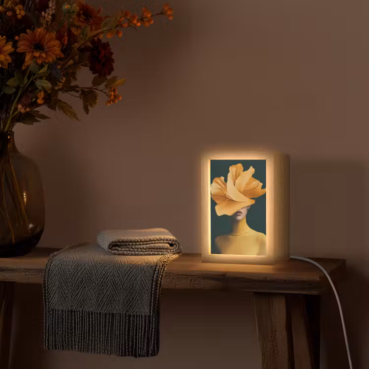 Vrouw - Hoed - Geel Light Box met kabel (Tafellamp) klein -sfeer4