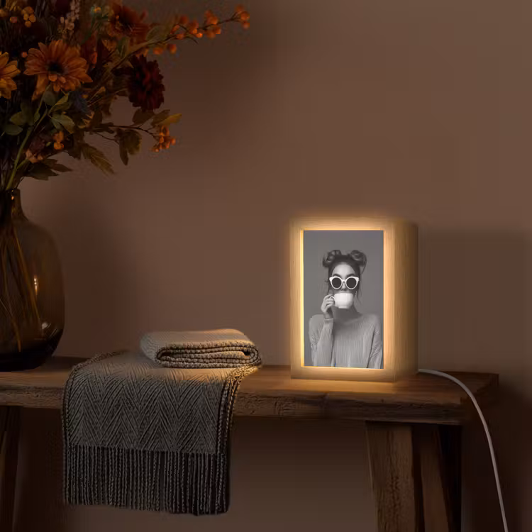 Vrouw - Koffie - Zwart - Wit Light Box met kabel (Tafellamp) klein -sfeer4