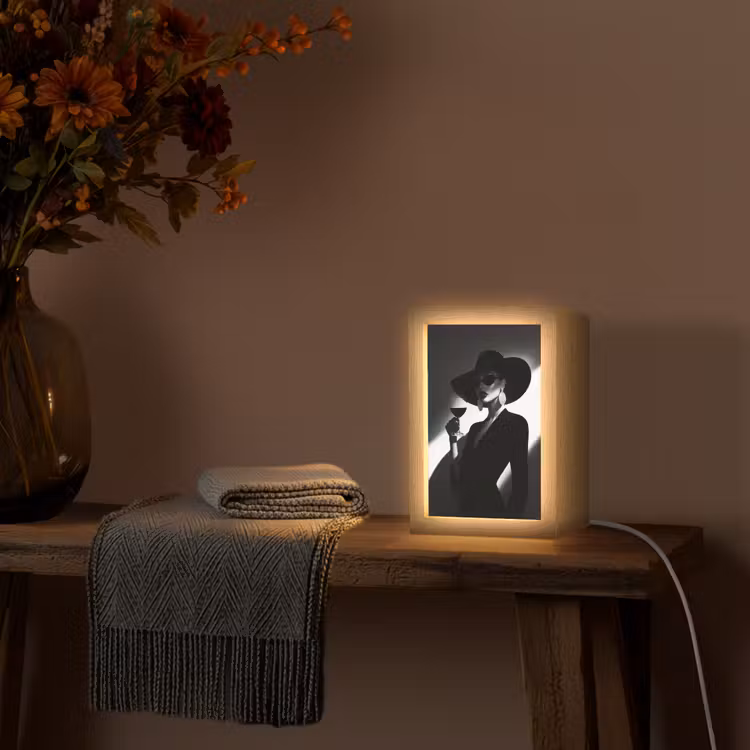 Vrouw - Wijn - Chic Light Box met kabel (Tafellamp) klein -sfeer4