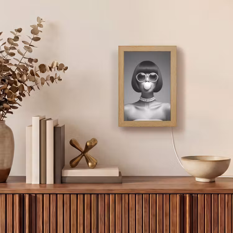 Vrouw - Zwart Wit - Ketting - Zonnebril Light Box met kabel (Tafellamp) klein -sfeer2