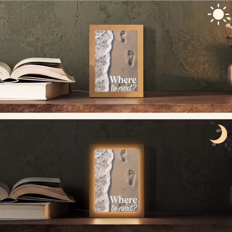 Where to next - Strand - Voetstappen Light Box met kabel (Tafellamp) klein -sfeer3