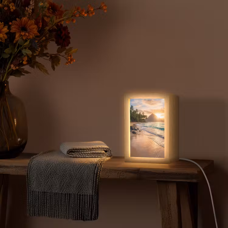 Zee - Berg - Landschap - Tropisch - Goud Light Box met kabel (Tafellamp) klein -sfeer4
