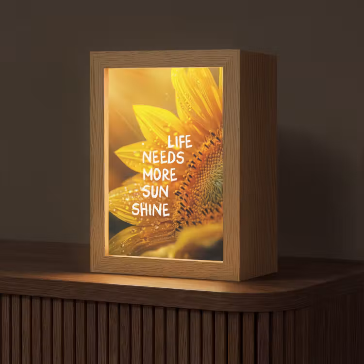 Zonnebloem - Close up - Geel - Quote Light Box met kabel (Tafellamp) klein -z3d_website