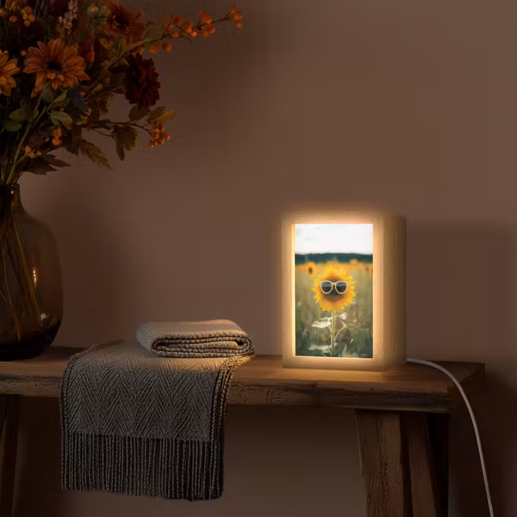 Zonnebloem - Veld - Zonnebril Light Box met kabel (Tafellamp) klein -sfeer4