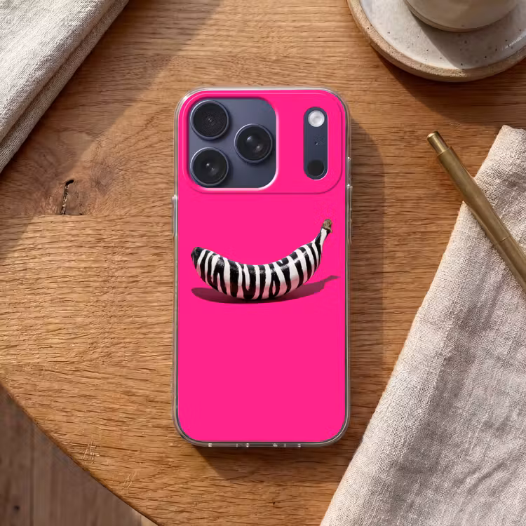 Banaan - Zebraprint - Roze Telefoonhoesje iPhone 17 Pro klein -sfeer1