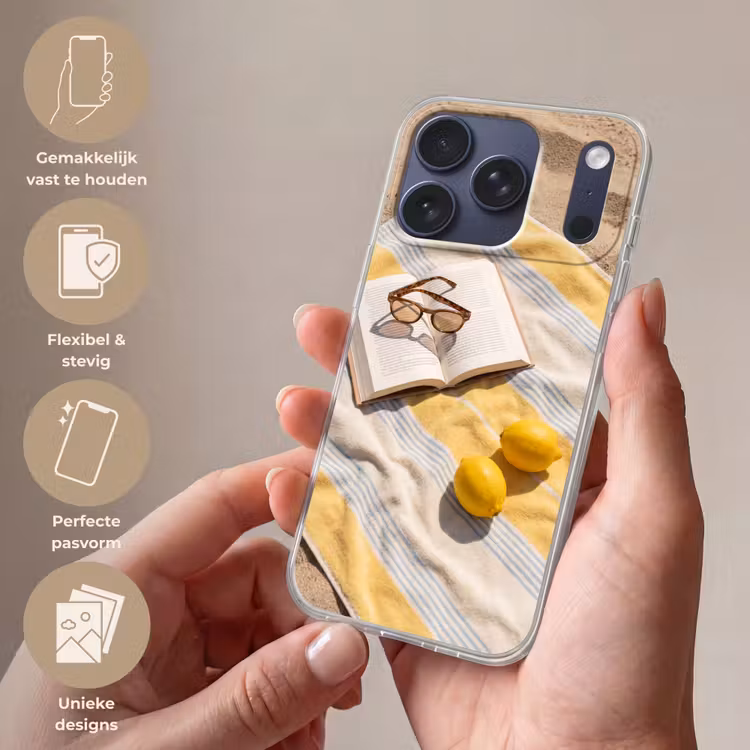 Boek - Zonnebril - Strand - Zomer - Geel Telefoonhoesje iPhone 17 Pro klein -sfeer3_NL