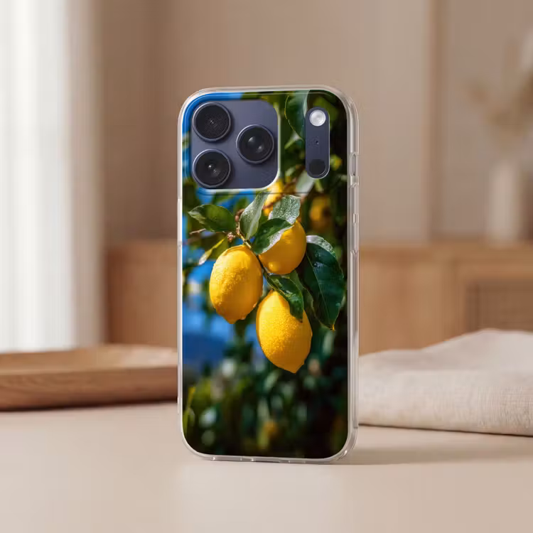 Citroenen - Bladeren - Blauwe lucht Telefoonhoesje iPhone 17 Pro klein -sfeer2