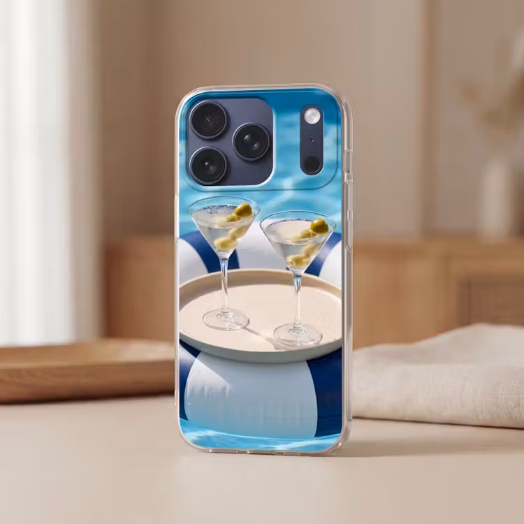 Cocktail - Zwembad - Zomer - Blauw Telefoonhoesje iPhone 17 Pro klein -sfeer2