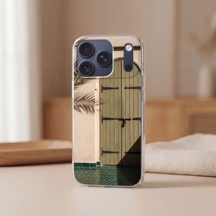 Deur - Hout - Architectuur - Groen - Rustiek Telefoonhoesje iPhone 17 Pro klein -sfeer2