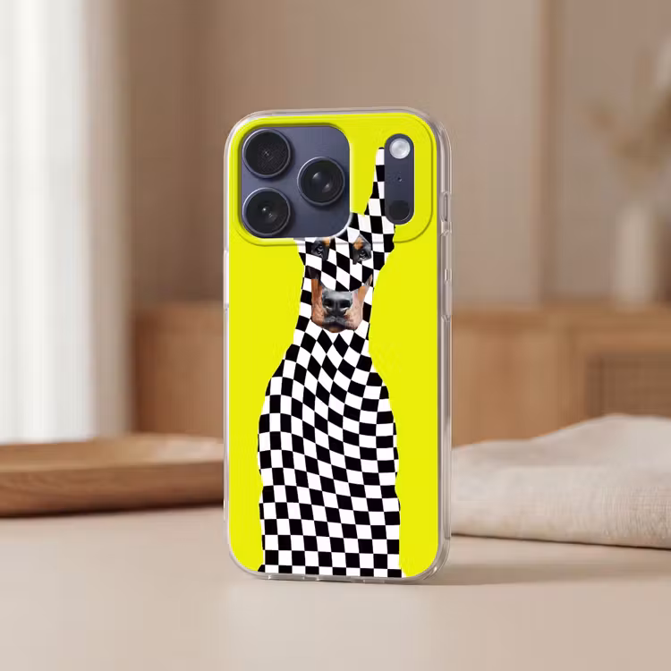 Dobermann - Geblokt - Geel Telefoonhoesje iPhone 17 Pro klein -sfeer2