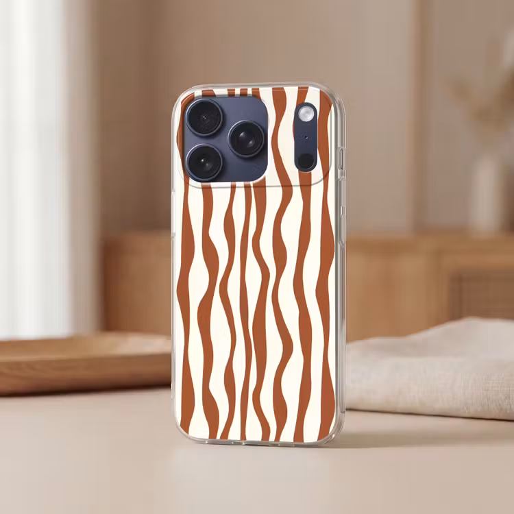 Golvende lijnen - Strepen - Beige - Bruin Telefoonhoesje iPhone 17 Pro klein -sfeer2