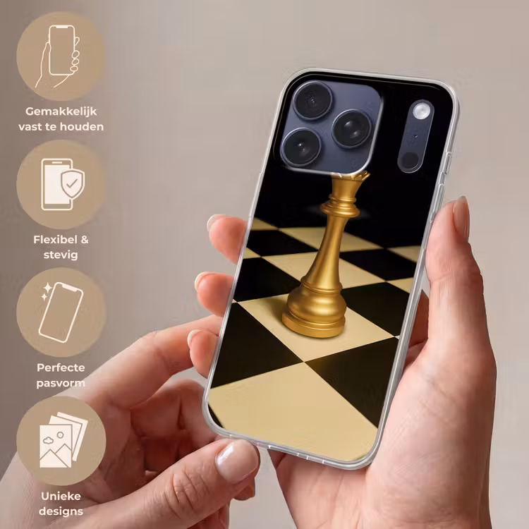 Koningin - Schaakstuk - Geblokt - Goud Telefoonhoesje iPhone 17 Pro klein -sfeer3_NL