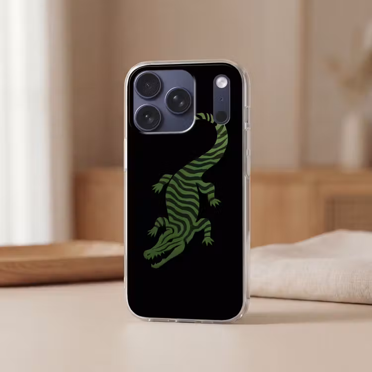 Krokodil - Groen - Tijgerachtig - Strepen Telefoonhoesje iPhone 17 Pro klein -sfeer2
