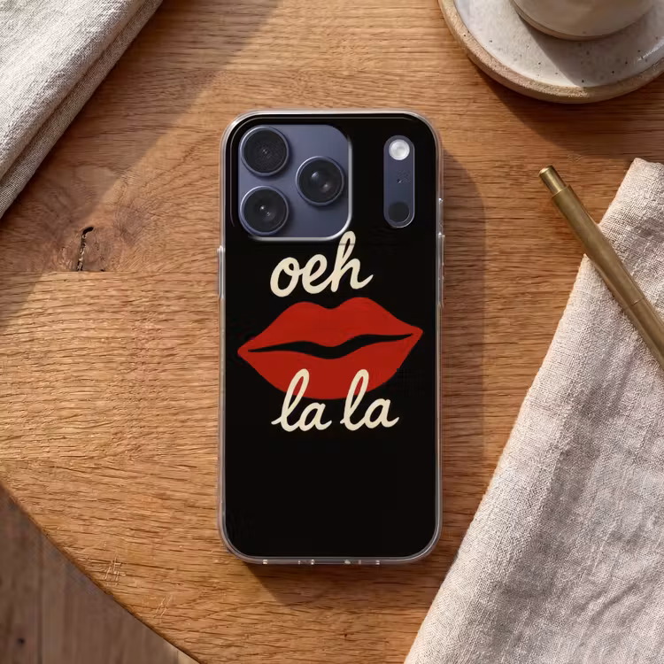 Lip - Rood - Quote Telefoonhoesje iPhone 17 Pro klein -sfeer1