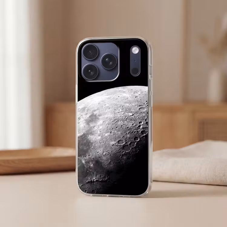 Telefoonhoesje - Maan - Kraters - Ruimte - Maan - Kraters - Ruimte Telefoonhoesje iPhone 17 Pro klein