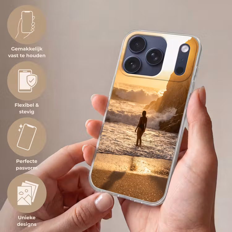 Mensen - Oceaan - Zonsondergang - Kust - Goud Telefoonhoesje iPhone 17 Pro klein -sfeer3_NL