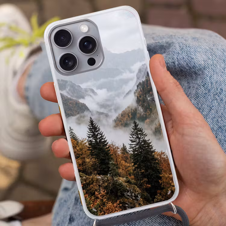 Bergen - Vallei - Mist - Herfst - Natuur Hoesje iPhone 16 Pro Max met koord klein -sfeer3