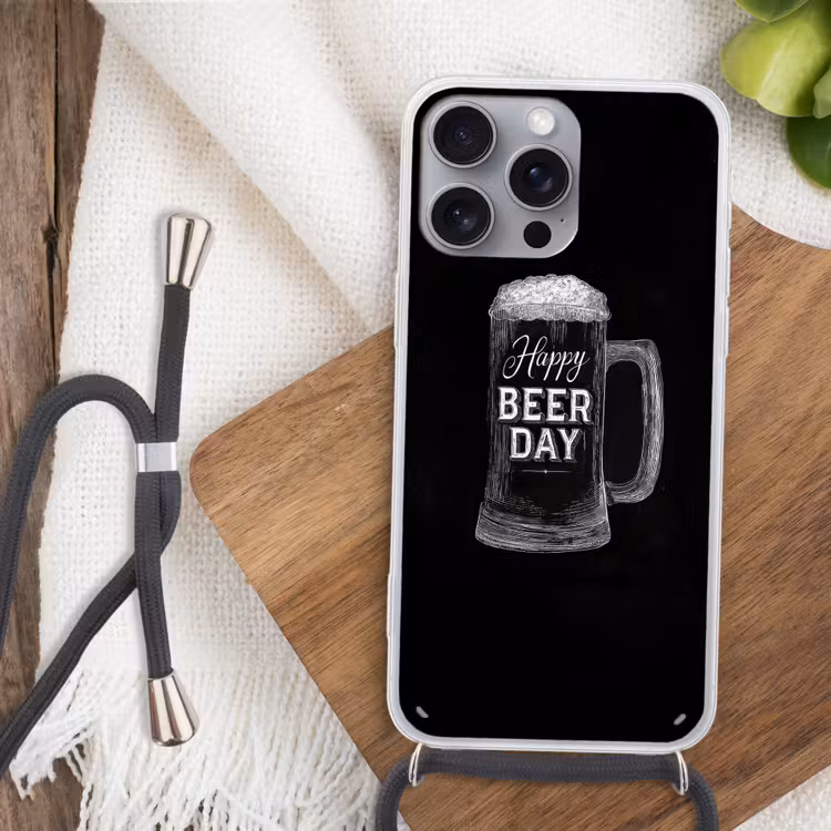 Bierpul - Witte krijtletters - Happy beer day Hoesje iPhone 16 Pro Max met koord klein -sfeer4