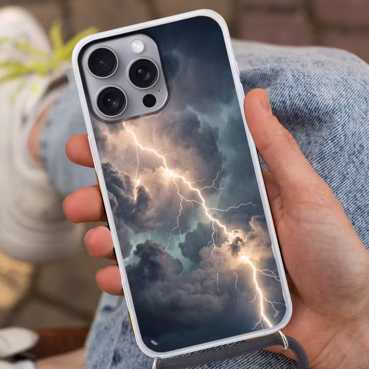 Bliksem - Storm - Natuur - Donker Hoesje iPhone 16 Pro Max met koord klein -sfeer3