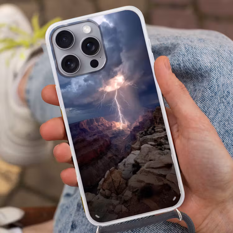 Bliksem - Wolken - Canyon Hoesje iPhone 16 Pro Max met koord klein -sfeer3