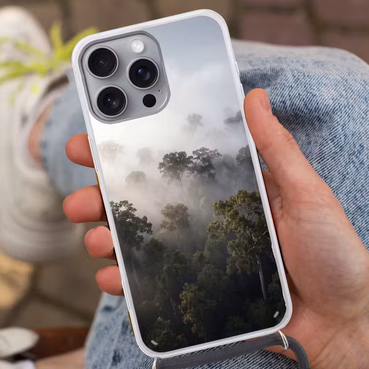 Bos - Mist - Natuur - Groen Hoesje iPhone 16 Pro Max met koord klein -sfeer3