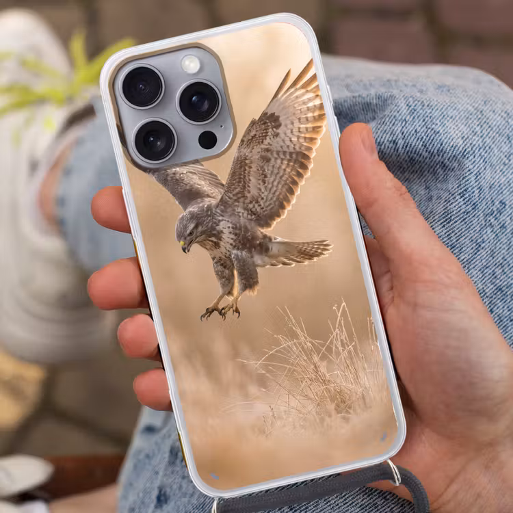 Buizerd - Roofvogel - Natuur - Bruin Hoesje iPhone 16 Pro Max met koord klein -sfeer3