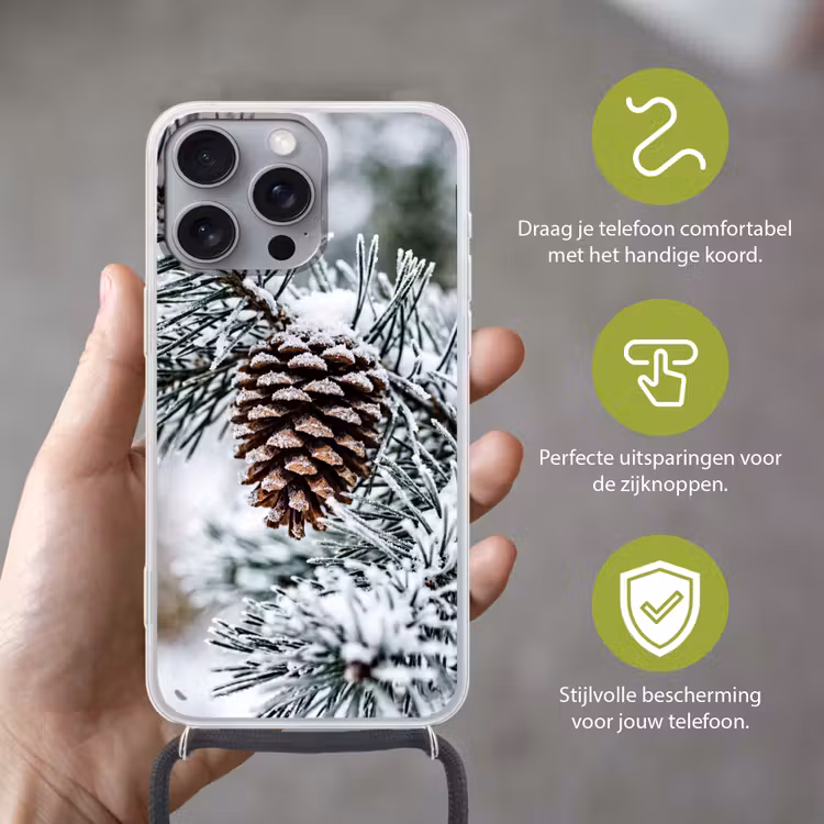 Dennenappel - Tak - Sneeuw - Winter - Sfeervol Hoesje iPhone 16 Pro Max met koord klein -sfeer2_NL