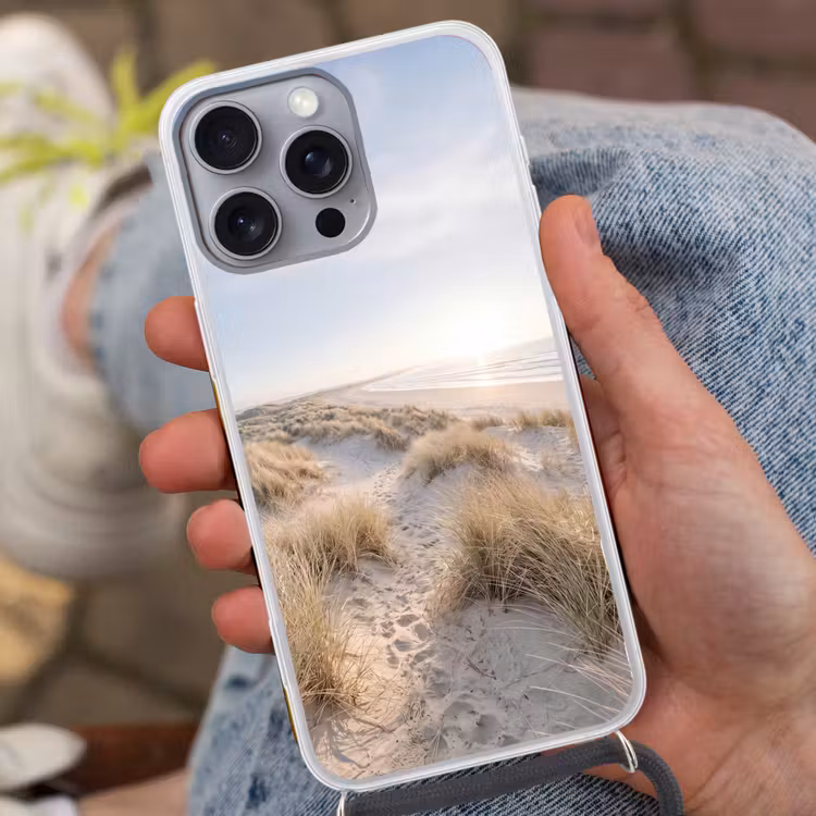 Duinen - Strand - Beige Hoesje iPhone 16 Pro Max met koord klein -sfeer3