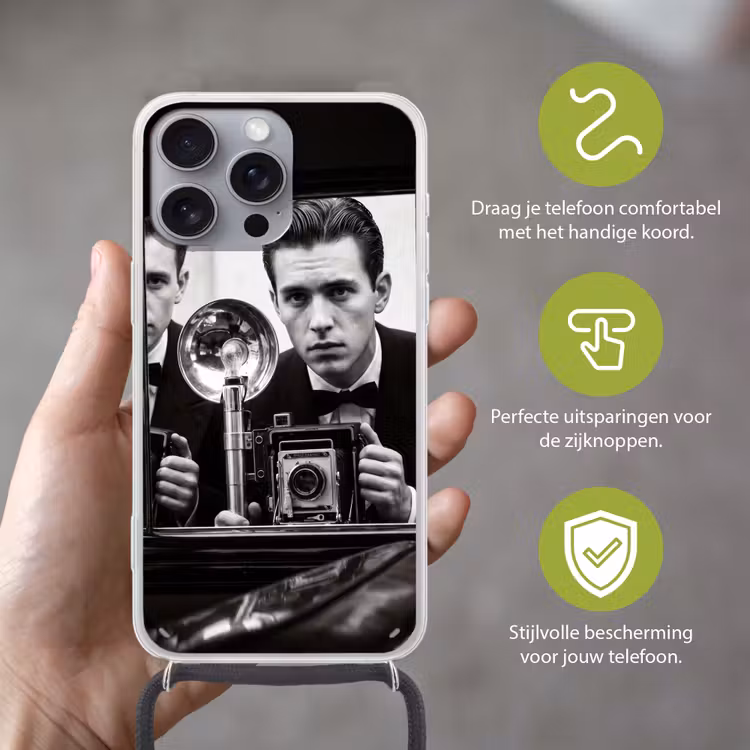 Fotograaf - Camera - Vintage - Journalistiek - Zwart-wit Hoesje iPhone 16 Pro Max met koord klein -sfeer2_NL