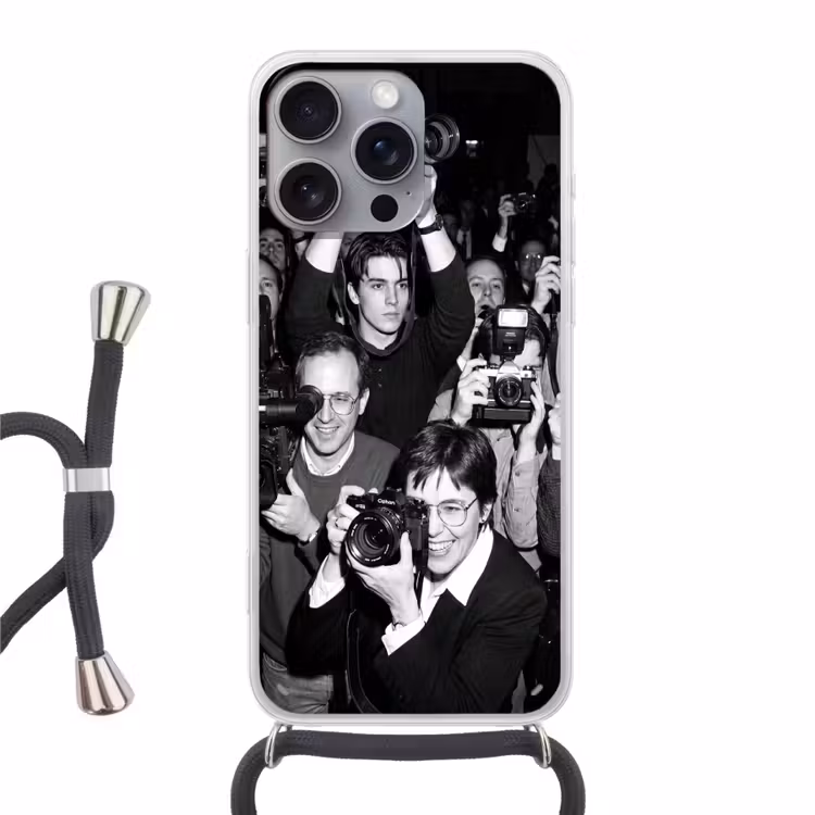 Fotografen - Menigte - Flitsers - Journalistiek Hoesje iPhone 16 Pro Max met koord klein -3d
