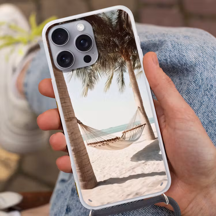 Hangmat - Palmbomen - Strand - Zee Hoesje iPhone 16 Pro Max met koord klein -sfeer3