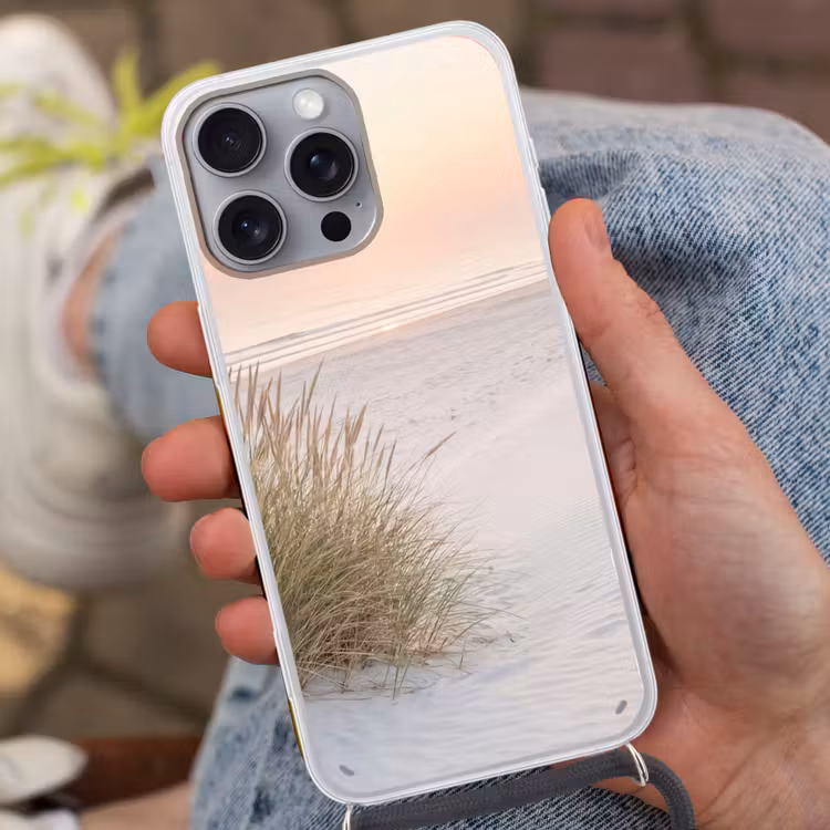 Horizon - Duinlandschap - Zand Hoesje iPhone 16 Pro Max met koord klein -sfeer3