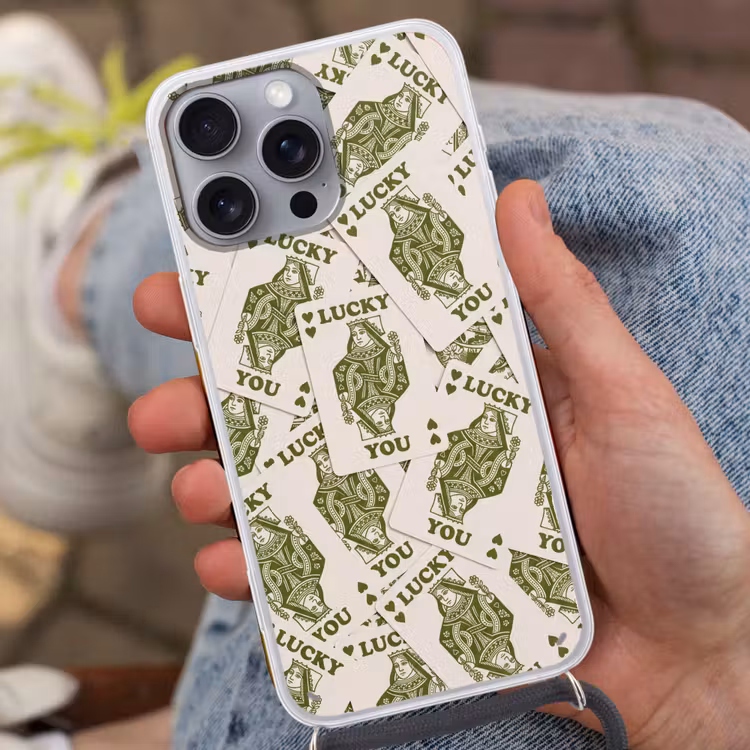 Kaarten - Koningin - Patroon - Groen - Spel Hoesje iPhone 16 Pro Max met koord klein -sfeer3