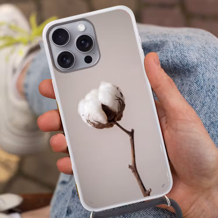 Katoenbol - Minimalistisch - Wit Hoesje iPhone 16 Pro Max met koord klein -sfeer3