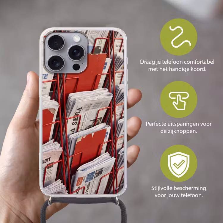 Kranten - Rek - Stedelijk - Dagelijks leven - Rood Hoesje iPhone 16 Pro Max met koord klein -sfeer2_NL