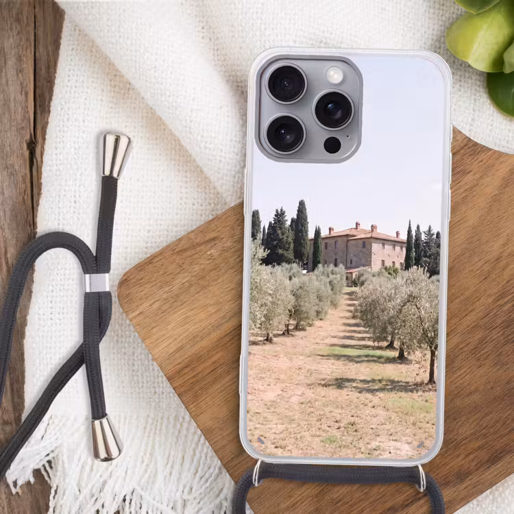 Telefoonhoesje met koord - Landhuis - olijfboom - gaard - Landhuis - olijfboom - gaard Hoesje iPhone 16 Pro Max met koord klein