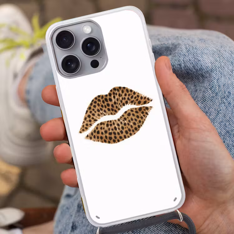 Lip - Panterprint - Minimalistisch - Wit Hoesje iPhone 16 Pro Max met koord klein -sfeer3