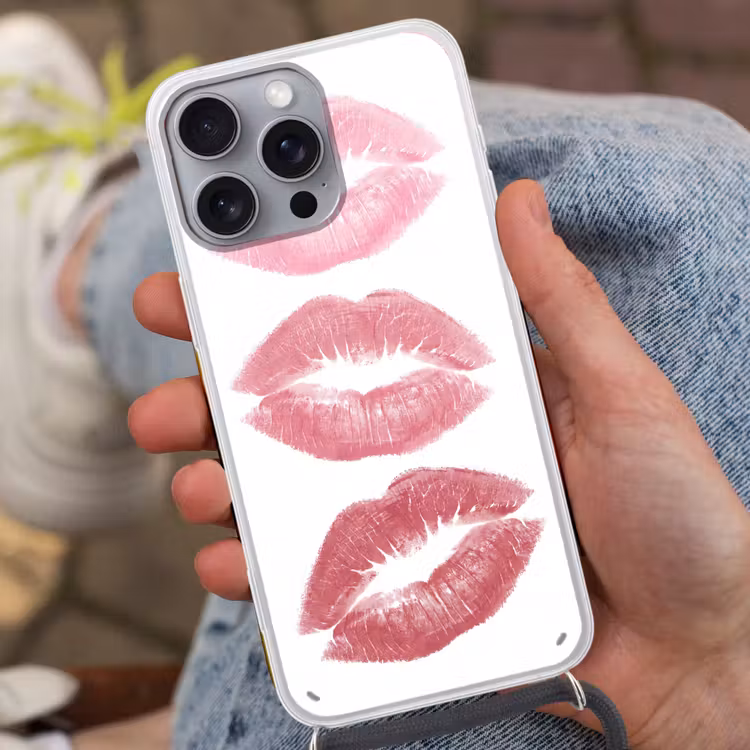Lippen - Kusafdruk - Roze - Modern - Abstract Hoesje iPhone 16 Pro Max met koord klein -sfeer3