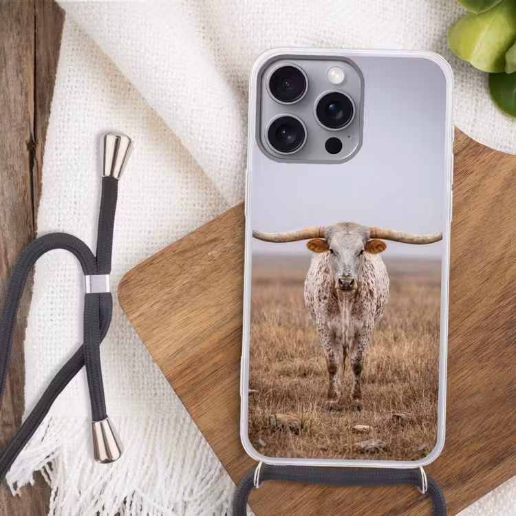 Longhorn - Grasveld - Dier Hoesje iPhone 16 Pro Max met koord klein -sfeer4