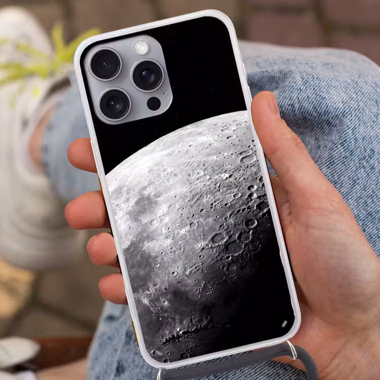 Telefoonhoesje met koord - Maan - Kraters - Ruimte - Maan - Kraters - Ruimte Hoesje iPhone 16 Pro Max met koord klein