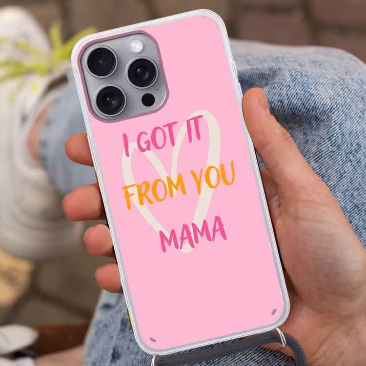 Mama - Quote - Hart - Roze Hoesje iPhone 16 Pro Max met koord klein -sfeer3