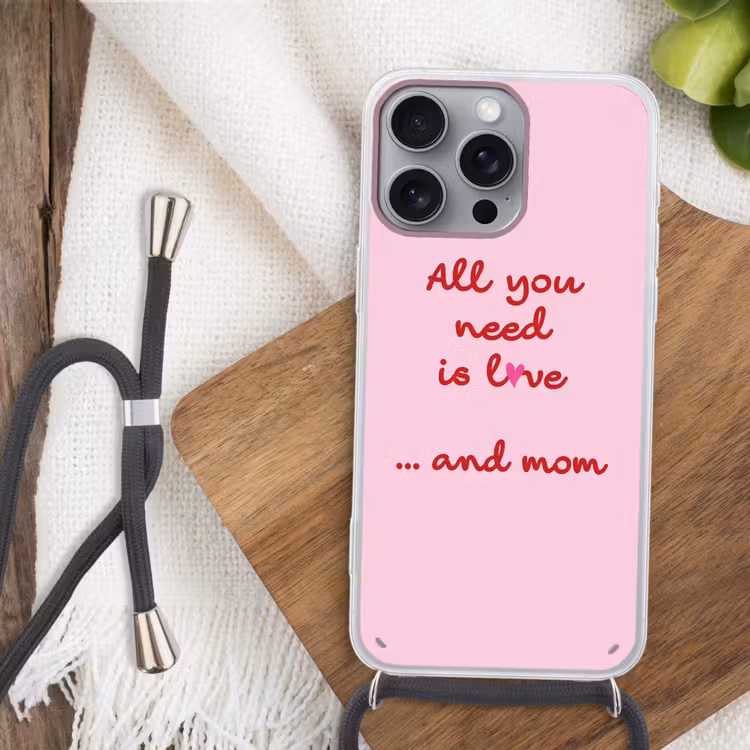 Moeder - Love - Tekst - Rood Hoesje iPhone 16 Pro Max met koord klein -sfeer4