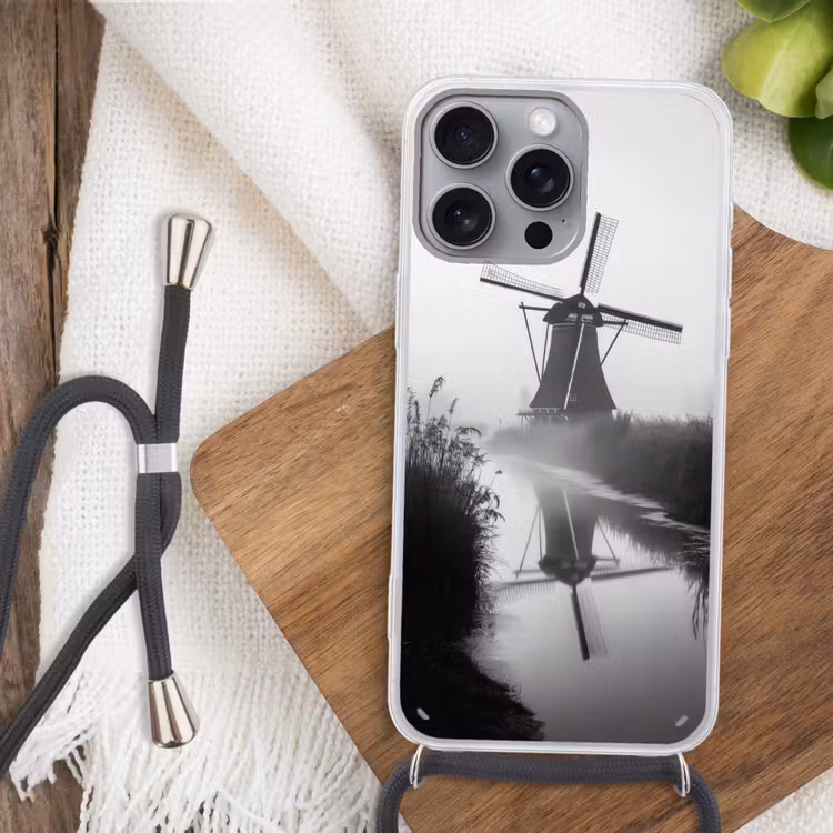Molen - Weerspiegeling - Landschap - Water Hoesje iPhone 16 Pro Max met koord klein -sfeer4