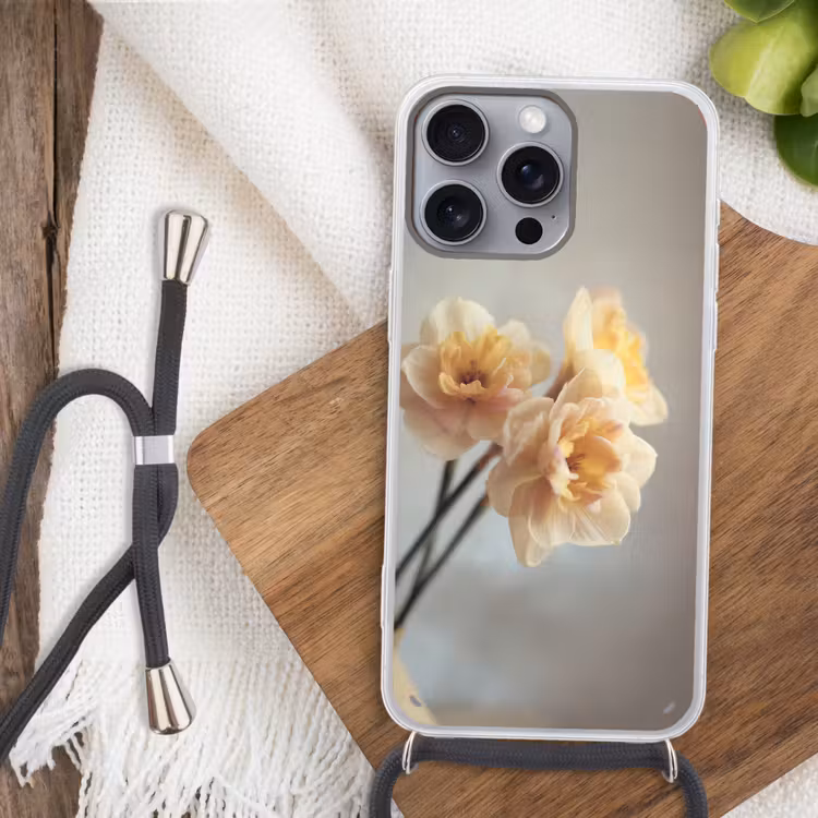 Narcissen - Geel - Bloemblaadjes Hoesje iPhone 16 Pro Max met koord klein -sfeer4