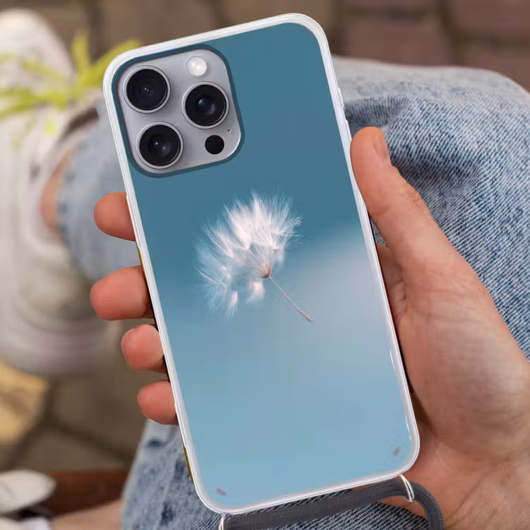 Paardenbloempluisje - Blauw - Lucht Hoesje iPhone 16 Pro Max met koord klein -sfeer3