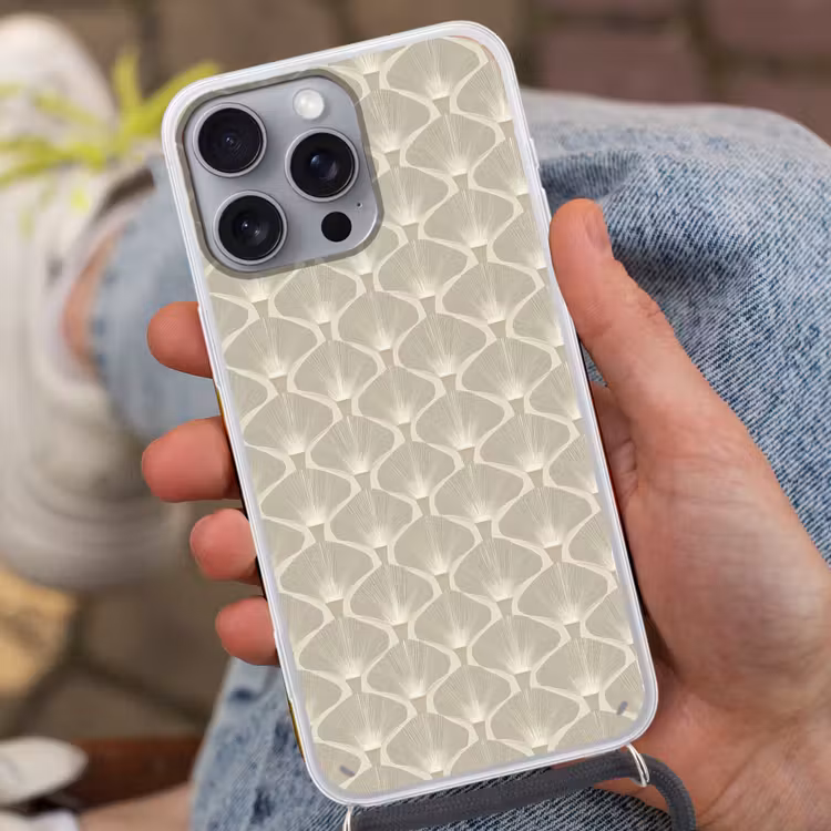 Paneel - Ginkgo - Zand Hoesje iPhone 16 Pro Max met koord klein 804 -sfeer3