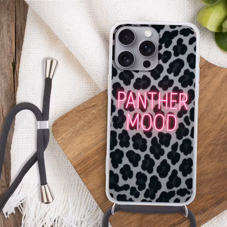 Panterprint - Zwart - Neonletters - Roze Hoesje iPhone 16 Pro Max met koord klein -sfeer4